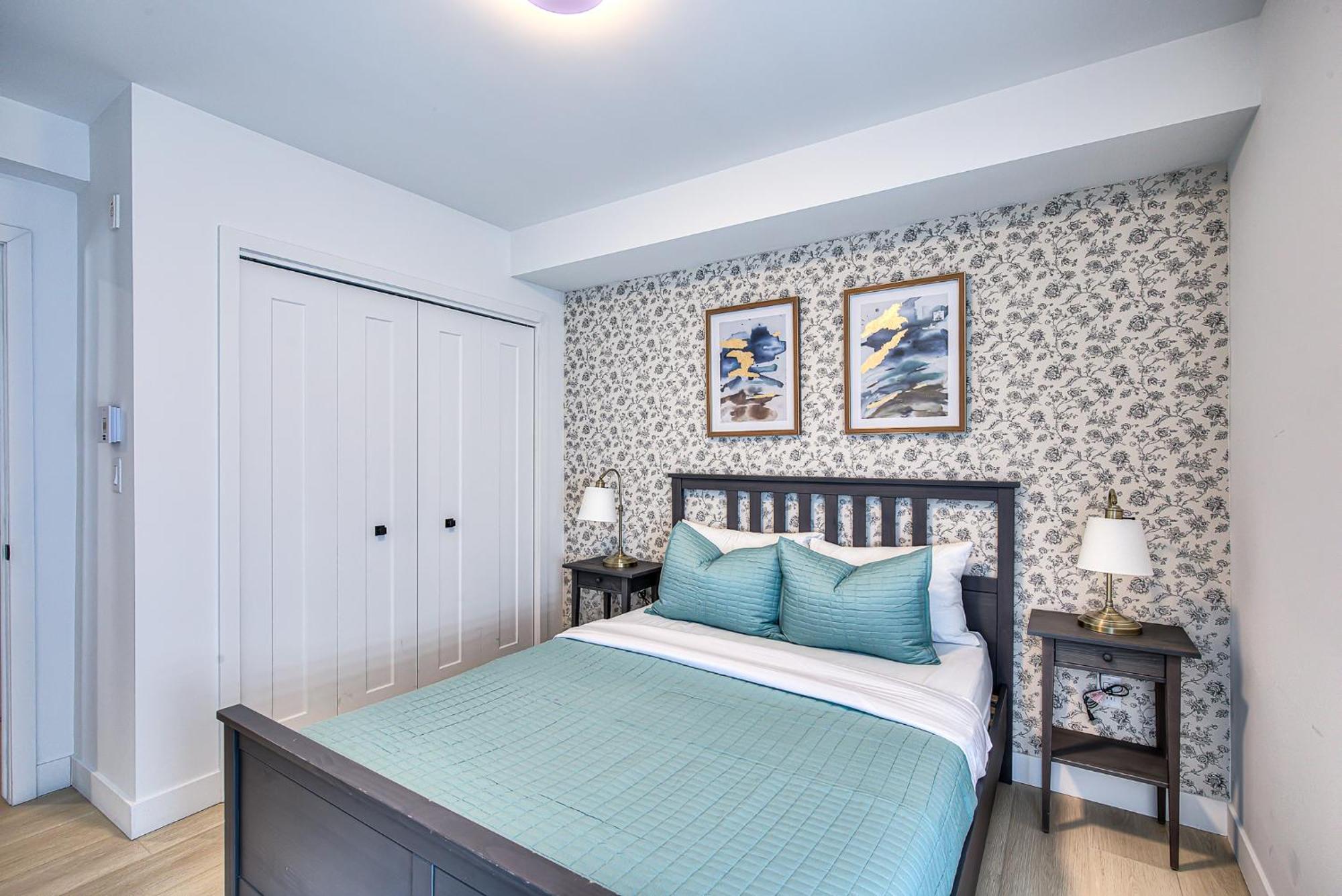 Restful Nights, Adventure Days Await! Apartamento Montreal